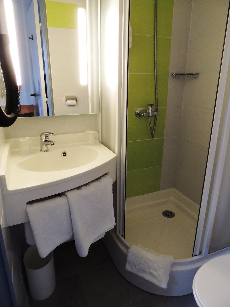 The Originals City, Novella Confort, Nantes Est Hotel 2*
